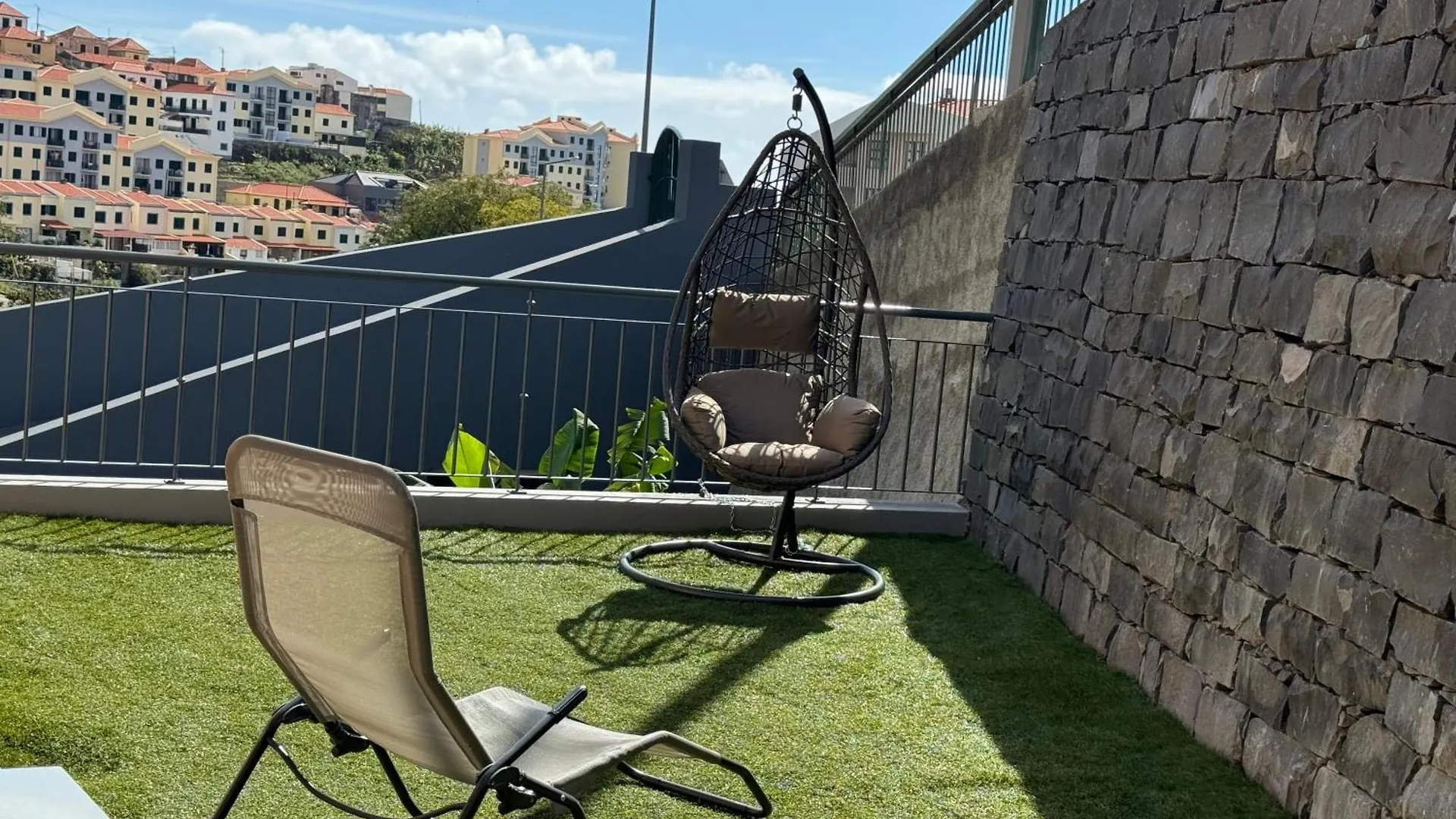 펜션 Alforra Residence 1-T2-Centro-Praias-Levadas 카메라데로보스 포르투갈