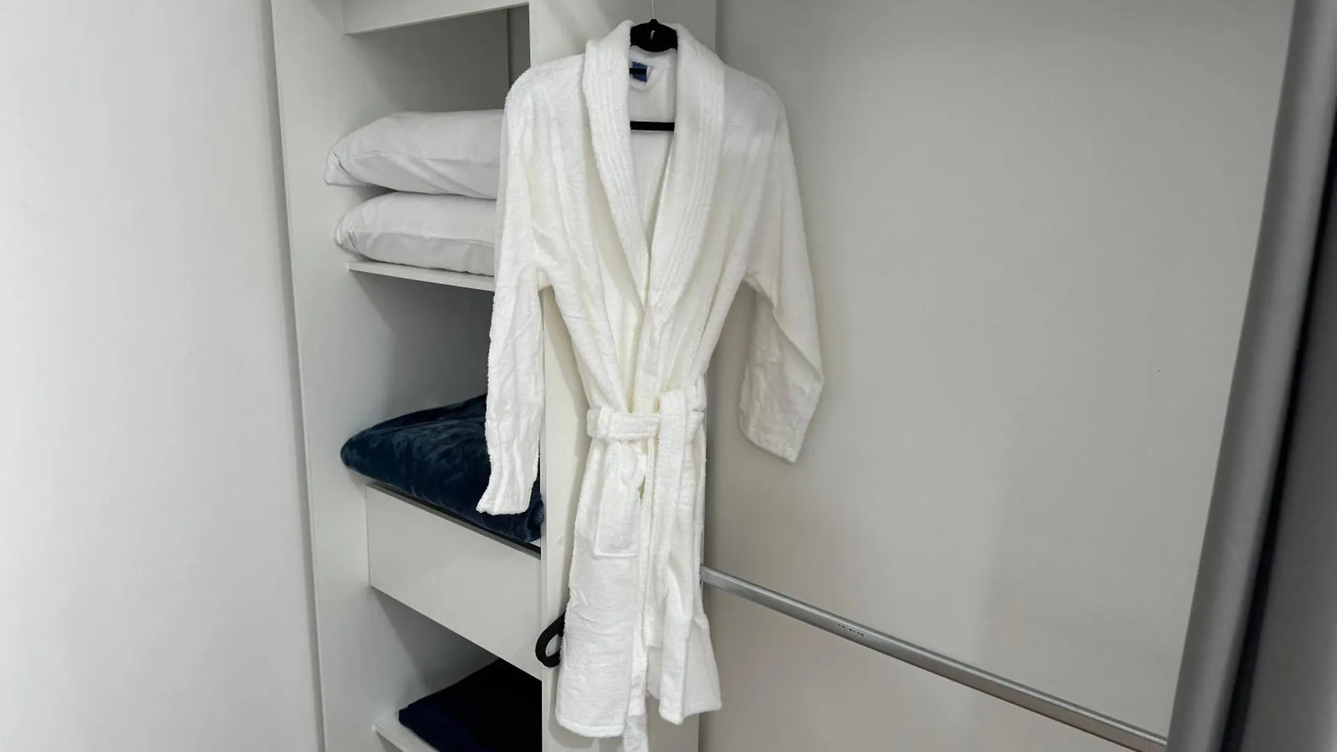 Alforra Residence 1-T2-Centro-Praias-Levadas 카메라데로보스 포르투갈